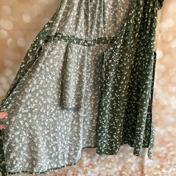 Universal Thread Green Floral Wrap Dress - Picture 9 of 9